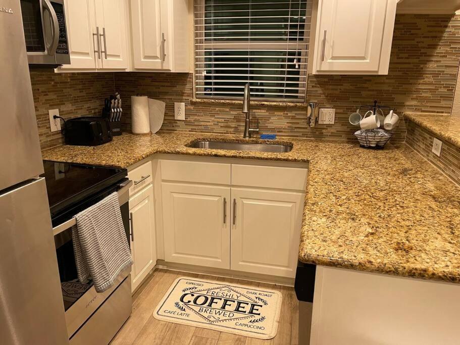 Apartamento Midtown Blue Retreat │ Bars, Shppng, Rstrnts Near Houston